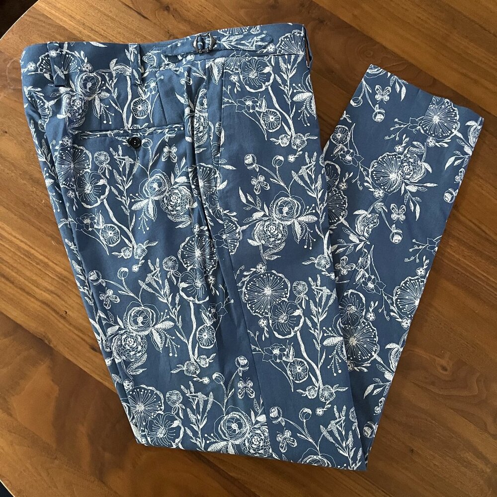 August McGregor Blue and White Flower Pants